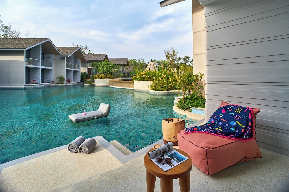 Island Escape Burasari — Coconut Island, Phuket Province