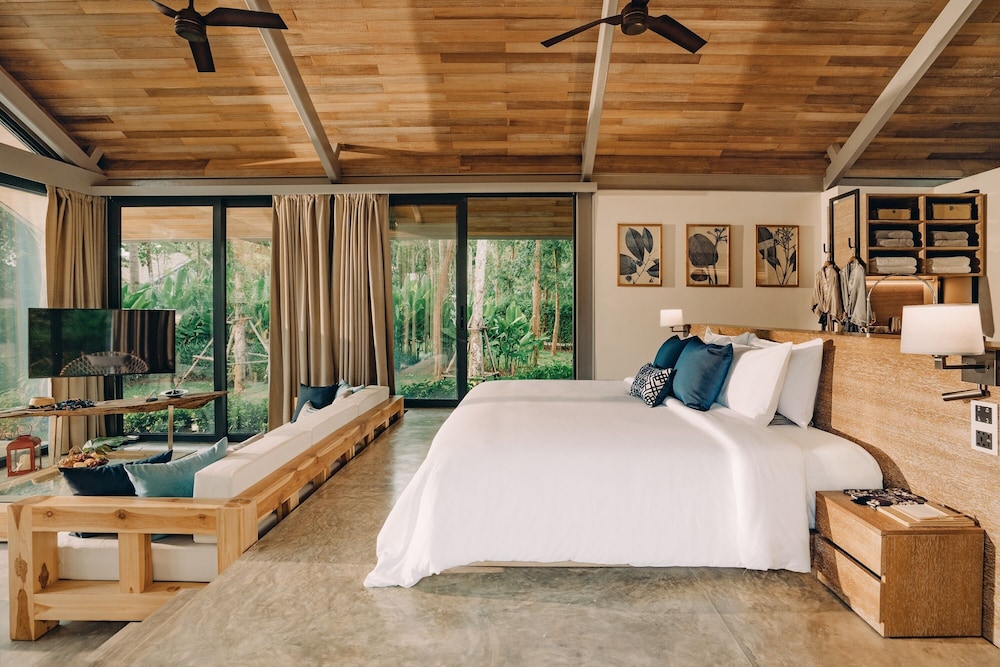 Island Escape Burasari — Coconut Island, Phuket Province