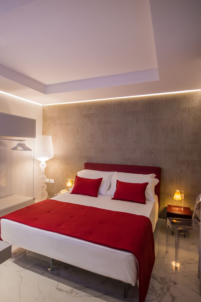 Palazzo Marletta Luxury House Hotel — Hotel rooms in Catania, Sicily