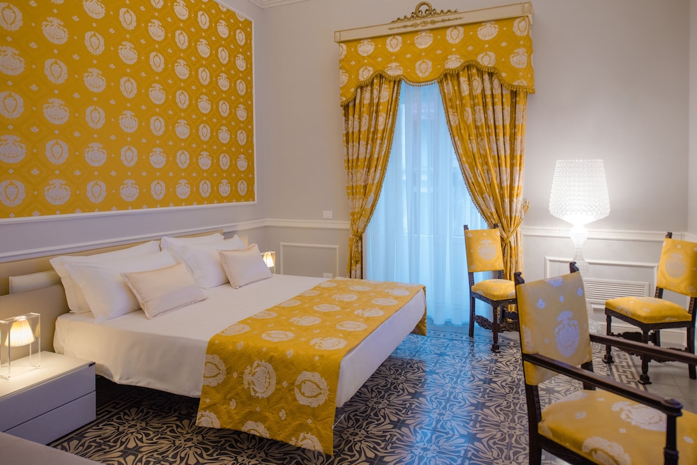 Palazzo Marletta Luxury House Hotel — Hotel rooms in Catania, Sicily