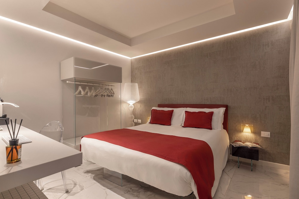 Palazzo Marletta Luxury House Hotel — Hotel rooms in Catania, Sicily
