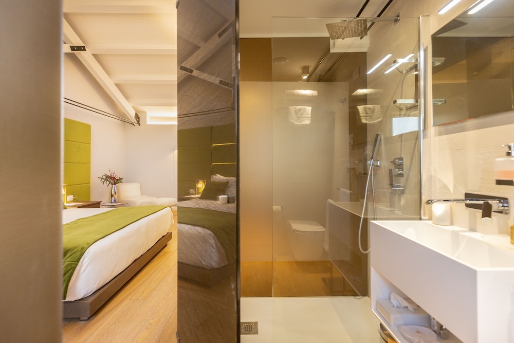 Palazzo Marletta Luxury House Hotel — Hotel rooms in Catania, Sicily