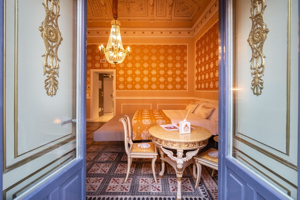 Palazzo Marletta Luxury House Hotel — Hotel rooms in Catania, Sicily