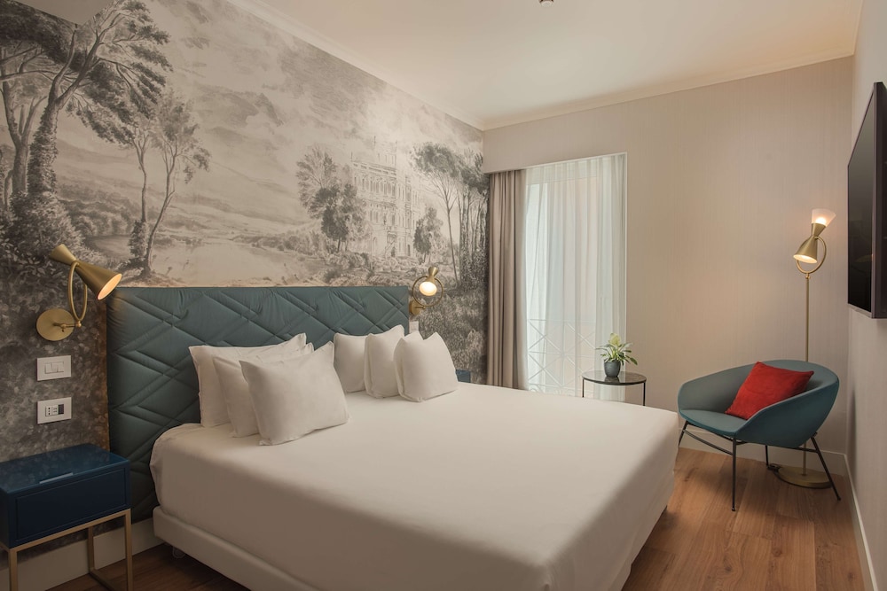 NH Collection Roma Fori Imperiali — Hotel rooms in Rome, Lazio