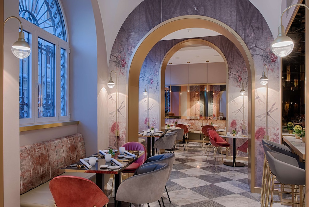 NH Collection Roma Fori Imperiali — Restaurant & bars in Rome, Lazio