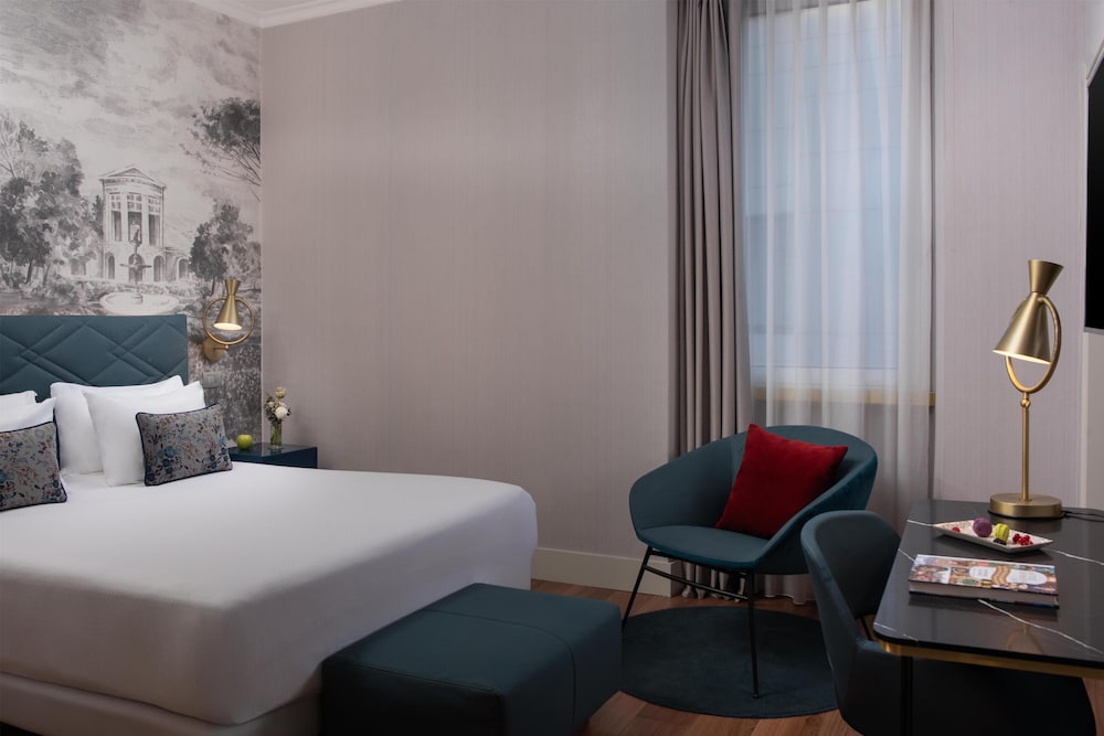 NH Collection Roma Fori Imperiali — Hotel rooms in Rome, Lazio