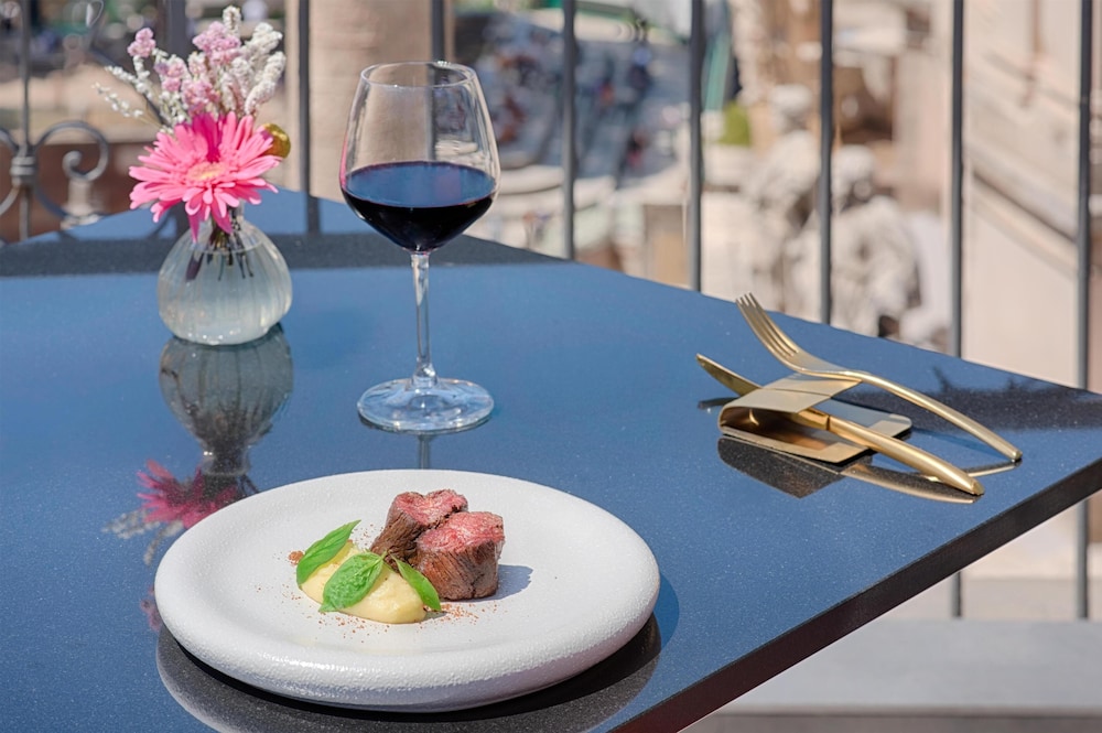 NH Collection Roma Fori Imperiali — Restaurant & bars in Rome, Lazio