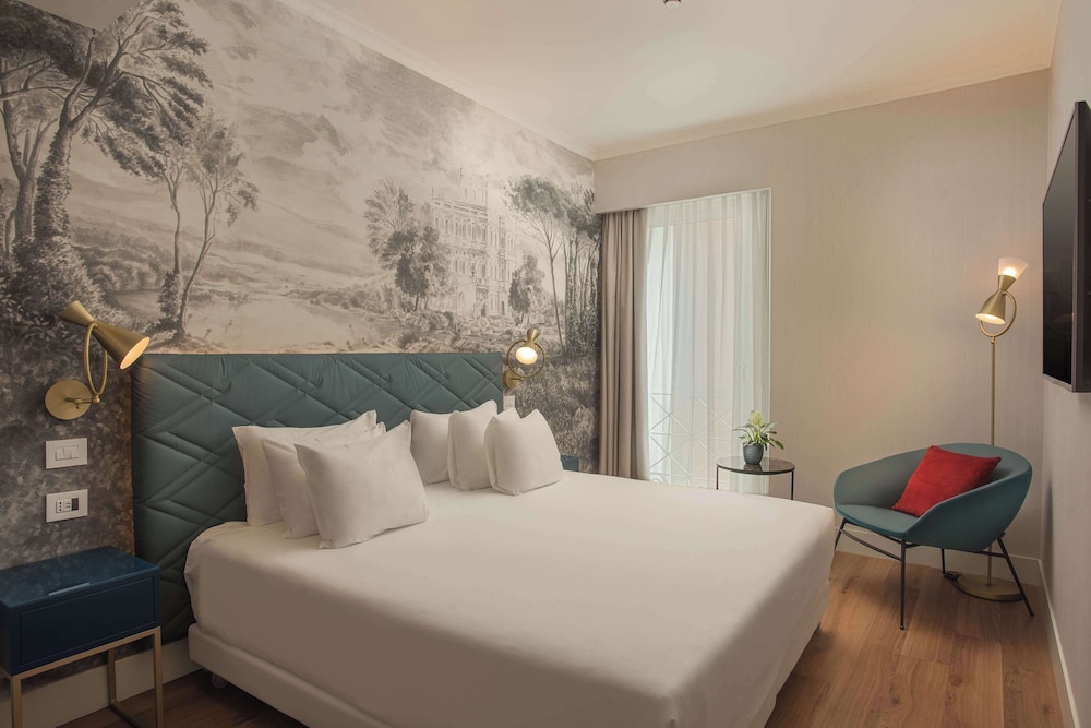 NH Collection Roma Fori Imperiali — Hotel rooms in Rome, Lazio