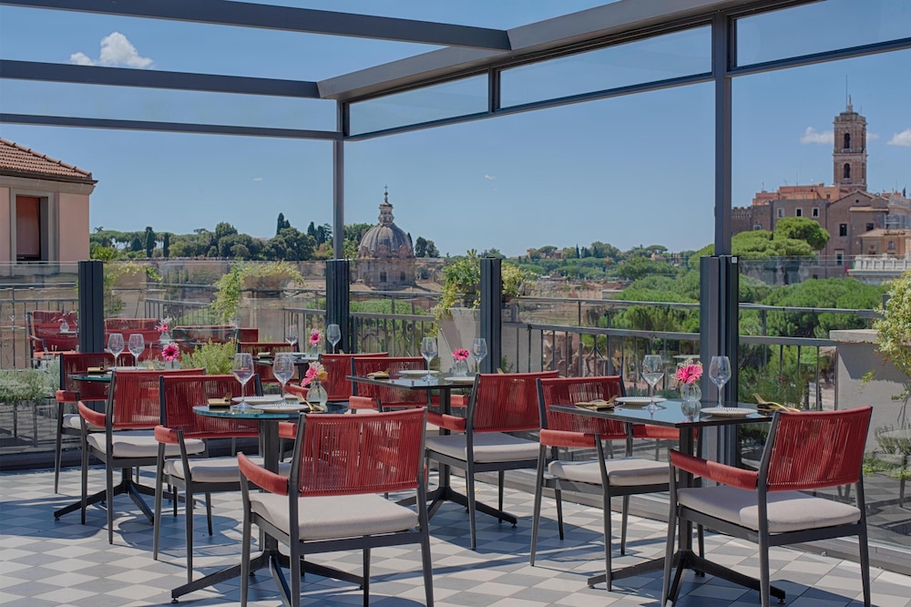 NH Collection Roma Fori Imperiali — Restaurant & bars in Rome, Lazio