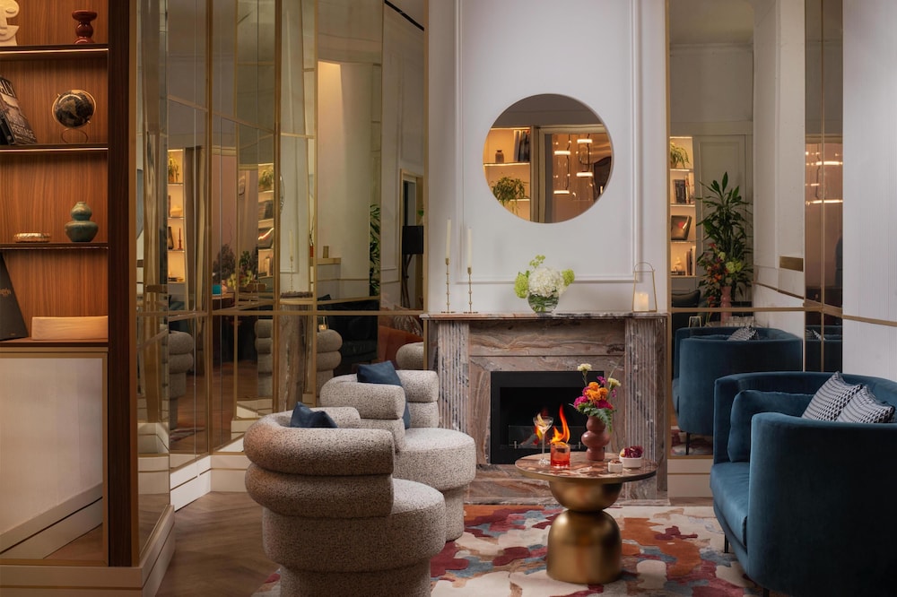 NH Collection Roma Fori Imperiali — Restaurant & bars in Rome, Lazio