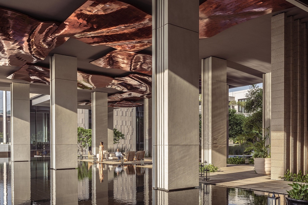 Four Seasons Hotel Bangkok at Chao Phraya River — Hotel building in Bangkok, Bangkok