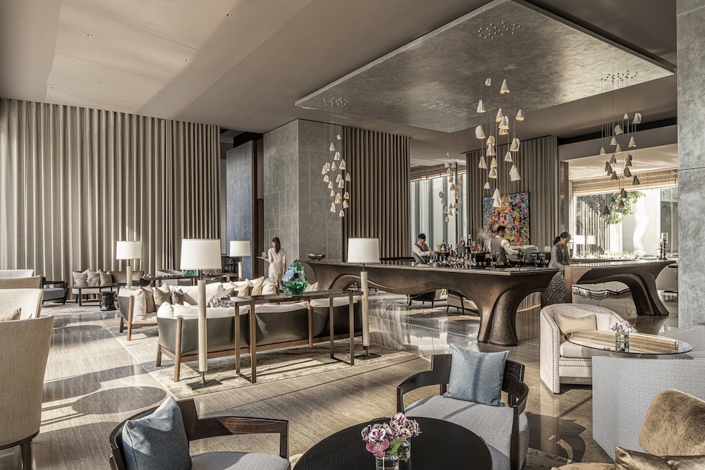 Four Seasons Hotel Bangkok at Chao Phraya River — Restaurant & bars in Bangkok, Bangkok