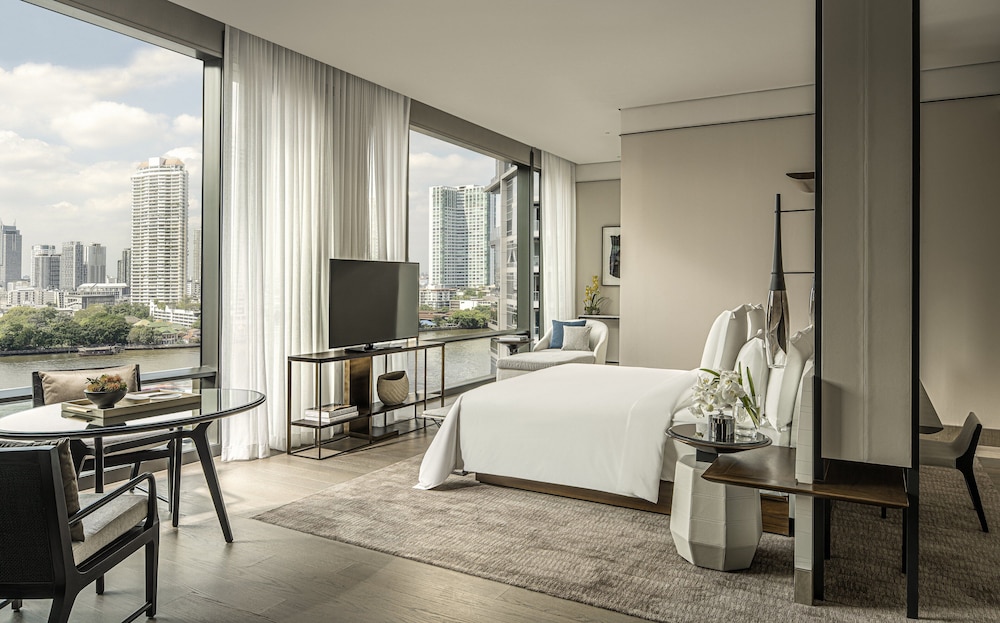 Four Seasons Hotel Bangkok at Chao Phraya River — Hotel rooms in Bangkok, Bangkok