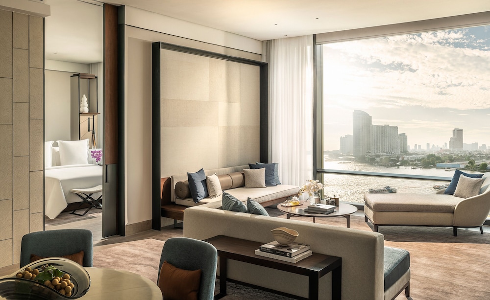 Four Seasons Hotel Bangkok at Chao Phraya River — Hotel rooms in Bangkok, Bangkok