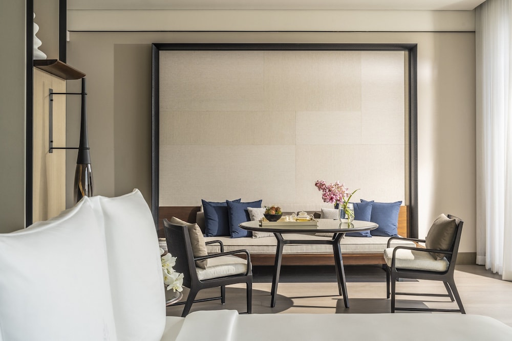 Four Seasons Hotel Bangkok at Chao Phraya River — Hotel rooms in Bangkok, Bangkok