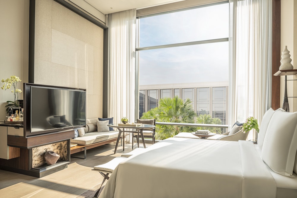 Four Seasons Hotel Bangkok at Chao Phraya River — Hotel rooms in Bangkok, Bangkok