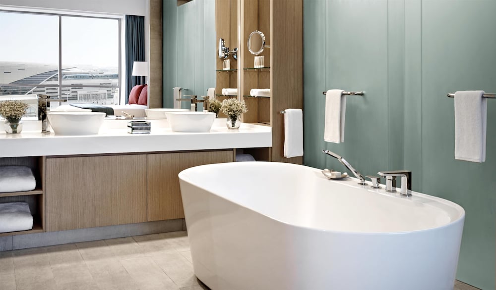 Avani Ibn Battuta Dubai Hotel — Hotel rooms in Dubai