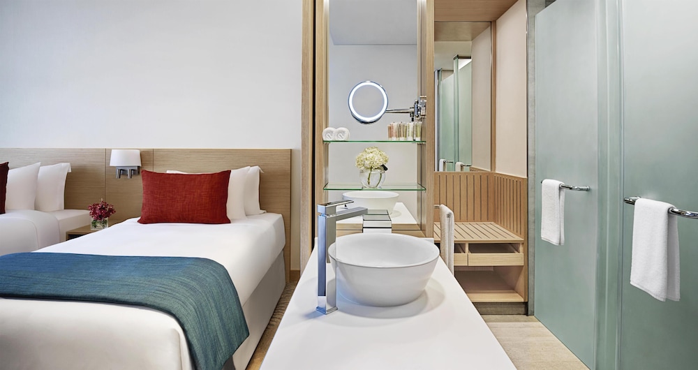 Avani Ibn Battuta Dubai Hotel — Hotel rooms in Dubai