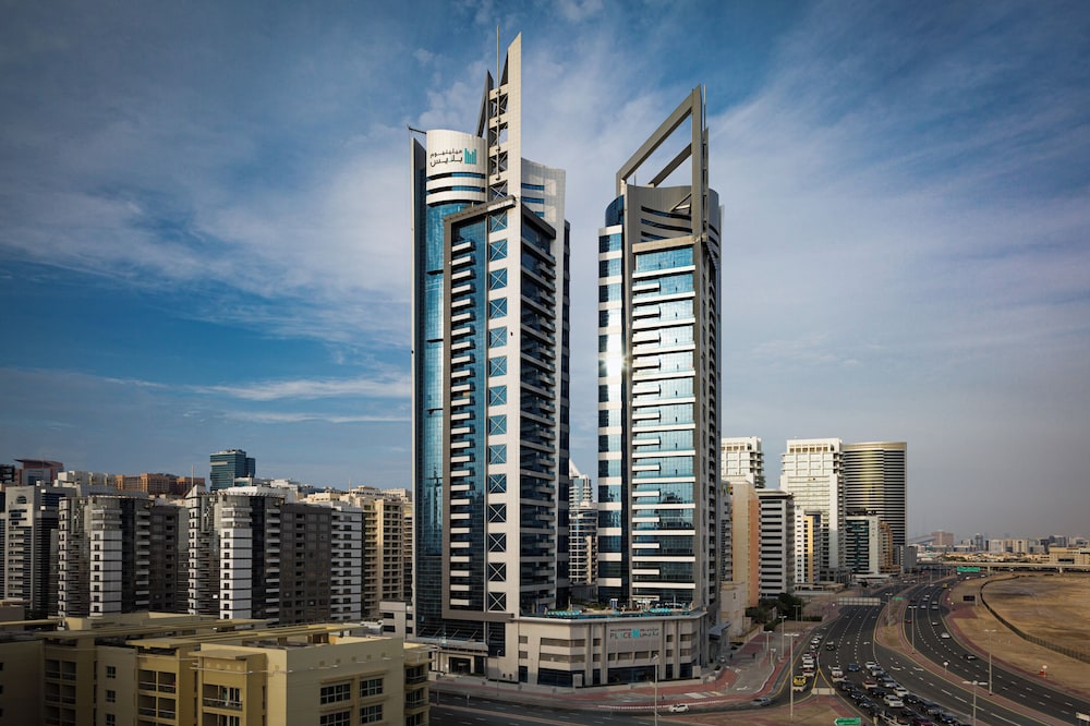 Millennium Place Barsha Heights Hotel — Hotel building in Dubai