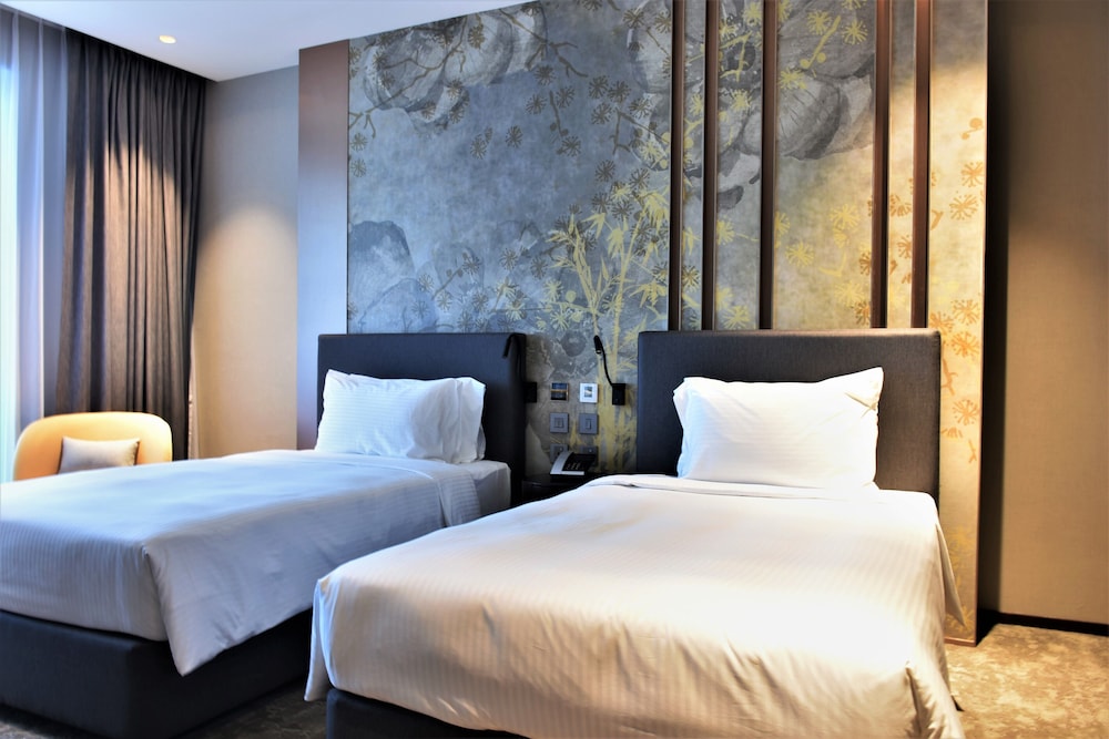 Millennium Place Barsha Heights Hotel — Hotel rooms in Dubai