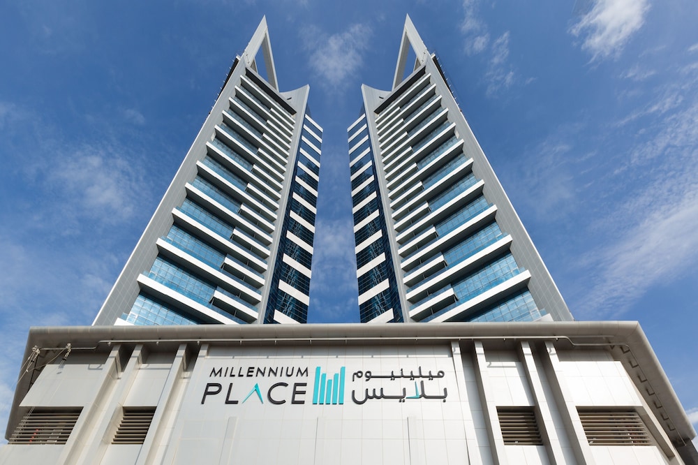 Millennium Place Barsha Heights Hotel — Hotel building in Dubai