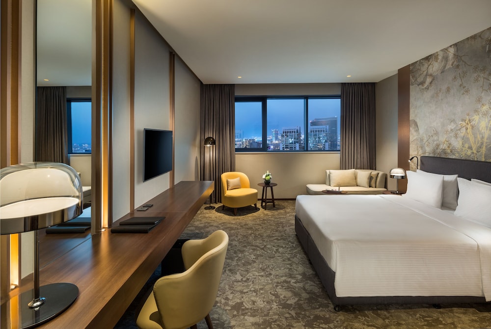 Millennium Place Barsha Heights Hotel — Hotel rooms in Dubai