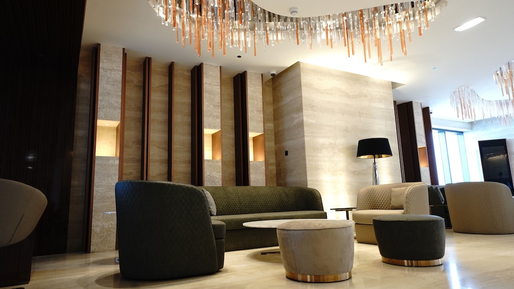 Millennium Place Barsha Heights Hotel — Restaurant & bars in Dubai