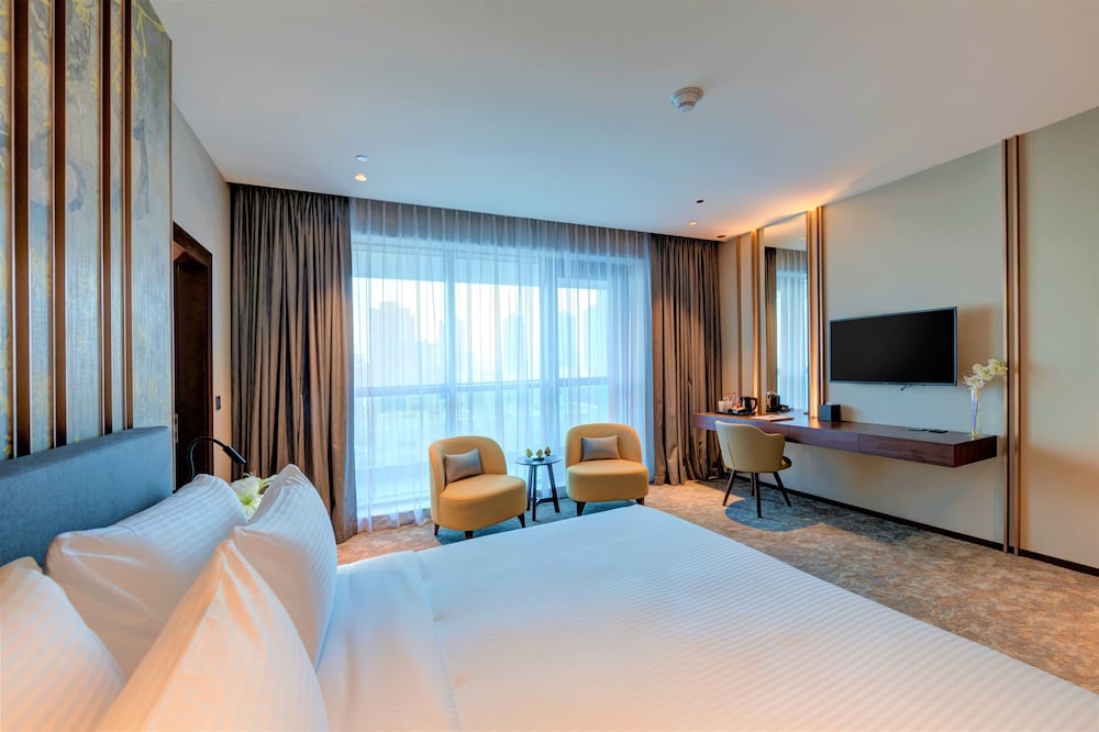 Millennium Place Barsha Heights Hotel — Hotel rooms in Dubai