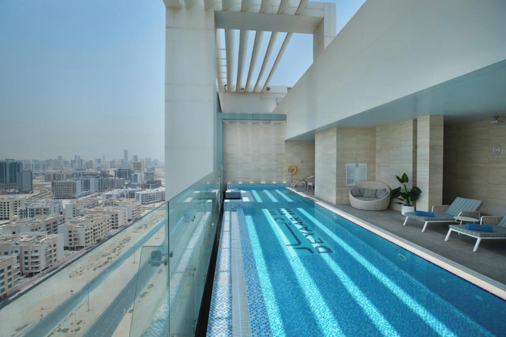 Millennium Executive Apartments Mont Rose — Main photo in Dubai