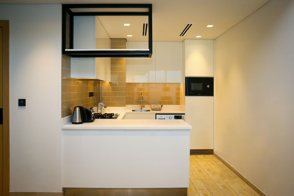 Millennium Executive Apartments Mont Rose — Hotel rooms in Dubai