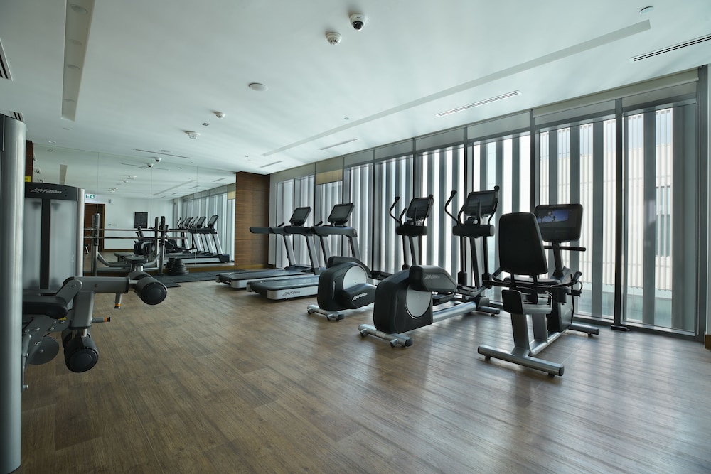 Millennium Executive Apartments Mont Rose — Sports & recreation in Dubai
