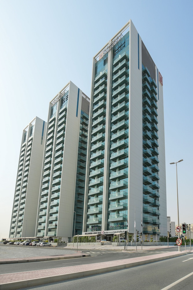 Millennium Executive Apartments Mont Rose — Hotel building in Dubai