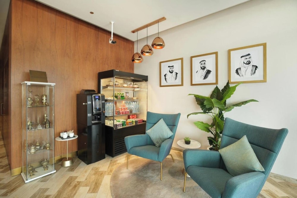 Millennium Executive Apartments Mont Rose — Restaurant & bars in Dubai