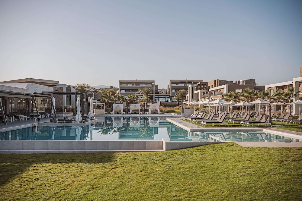 Myrion Beach Resort & Spa - Adults Only — Swimming pool in Platanias