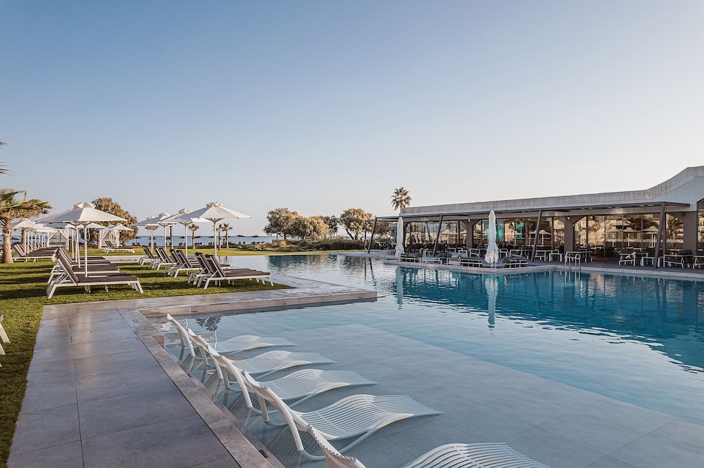 Myrion Beach Resort & Spa - Adults Only — Swimming pool in Platanias