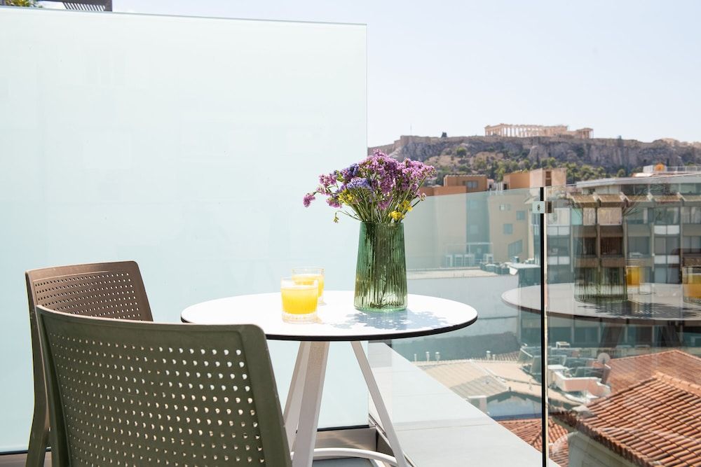 Enattica Suites