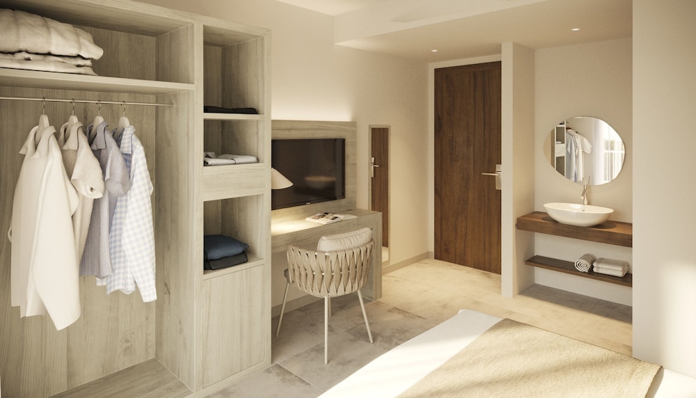 Eques Petit Resort — Hotel rooms in Cala d´Or, Balearic Islands