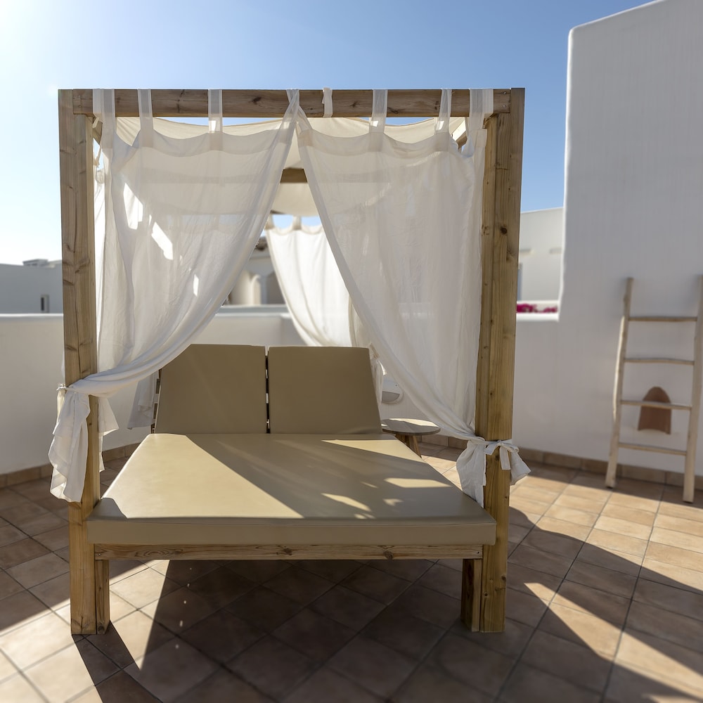 Eques Petit Resort — Hotel rooms in Cala d´Or, Balearic Islands
