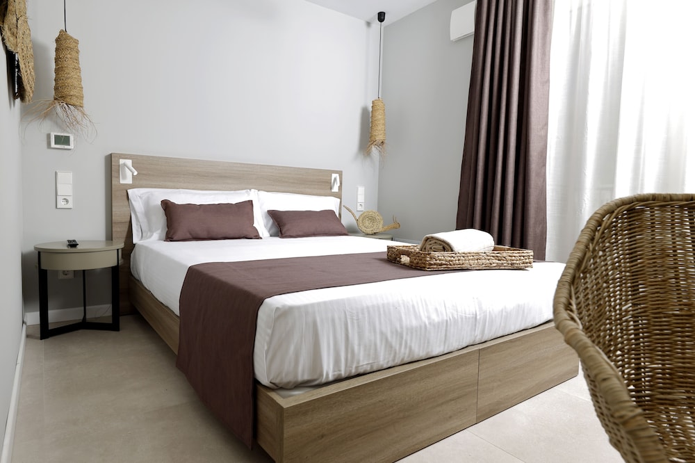 Eques Petit Resort — Hotel rooms in Cala d´Or, Balearic Islands