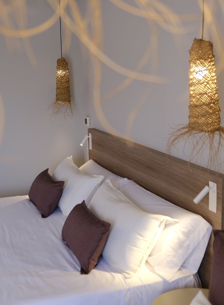 Eques Petit Resort — Hotel rooms in Cala d´Or, Balearic Islands
