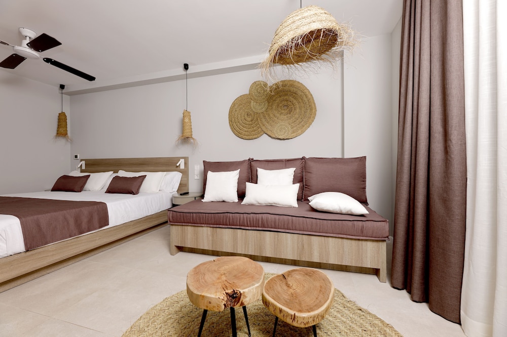 Eques Petit Resort — Hotel rooms in Cala d´Or, Balearic Islands