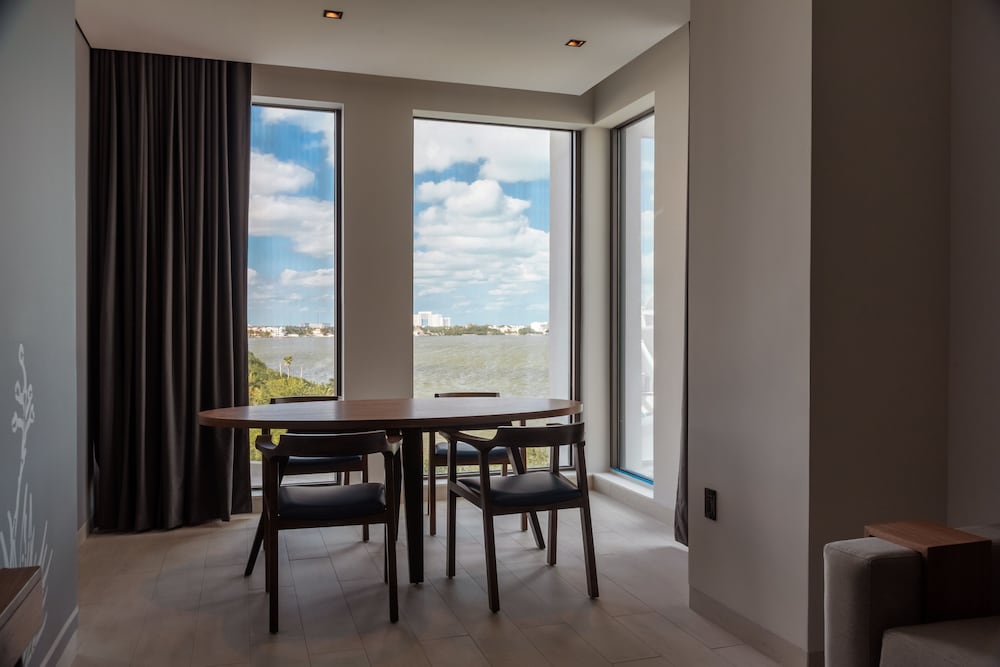 Canopy by Hilton Cancun La Isla — Hotel rooms in Cancun, Quintana Roo