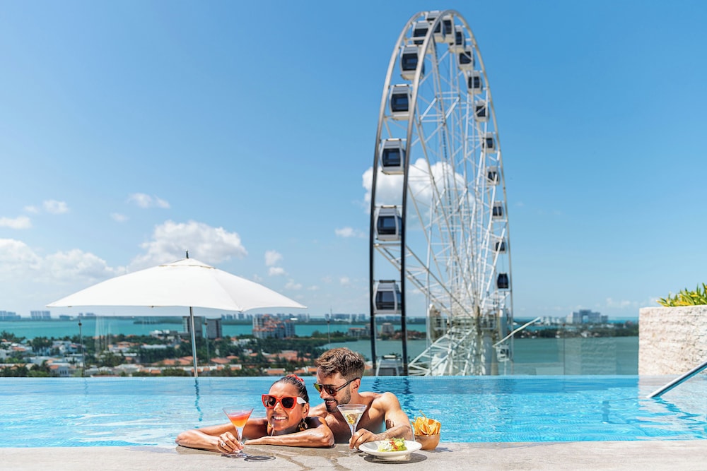 Canopy by Hilton Cancun La Isla — Swimming pool in Cancun, Quintana Roo