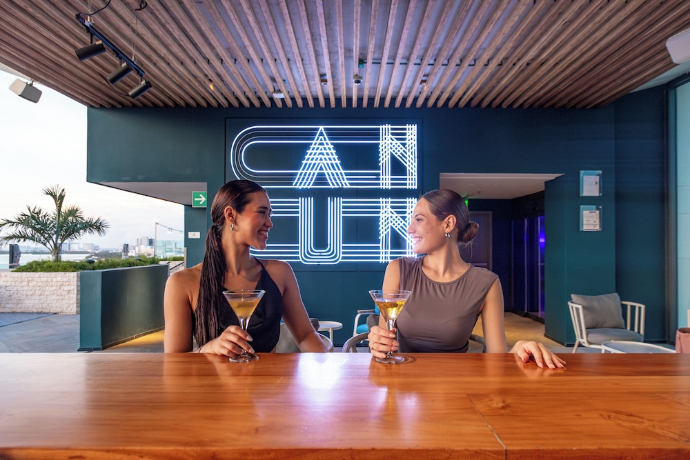 Canopy by Hilton Cancun La Isla — Restaurant & bars in Cancun, Quintana Roo