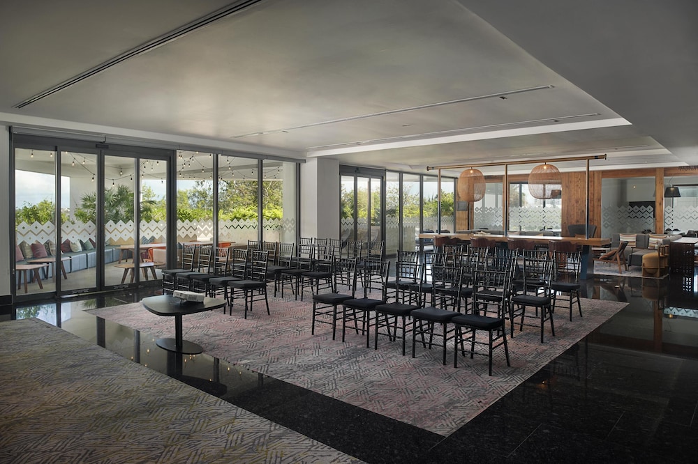 Canopy by Hilton Cancun La Isla — Restaurant & bars in Cancun, Quintana Roo