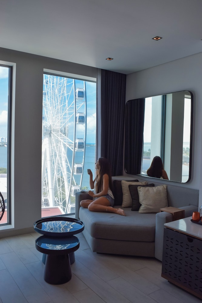 Canopy by Hilton Cancun La Isla — Hotel rooms in Cancun, Quintana Roo