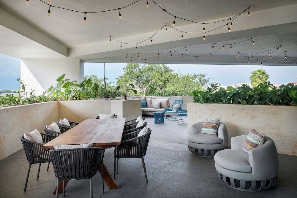 Canopy by Hilton Cancun La Isla — Restaurant & bars in Cancun, Quintana Roo