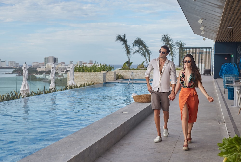 Canopy by Hilton Cancun La Isla — Swimming pool in Cancun, Quintana Roo