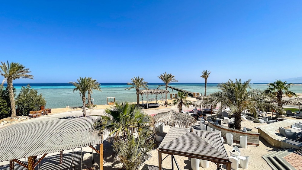 The Breakers Diving & Surfing Lodge — Beach in Soma Bay, Red Sea