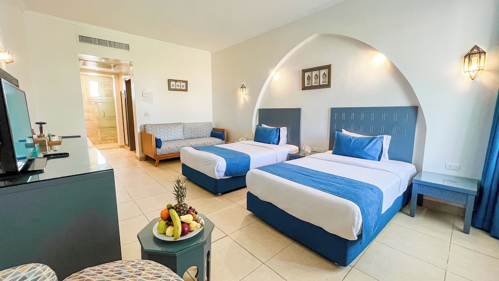 Club Reef Resort & Spa — Hotel rooms in Sharm El Sheikh, Red Sea